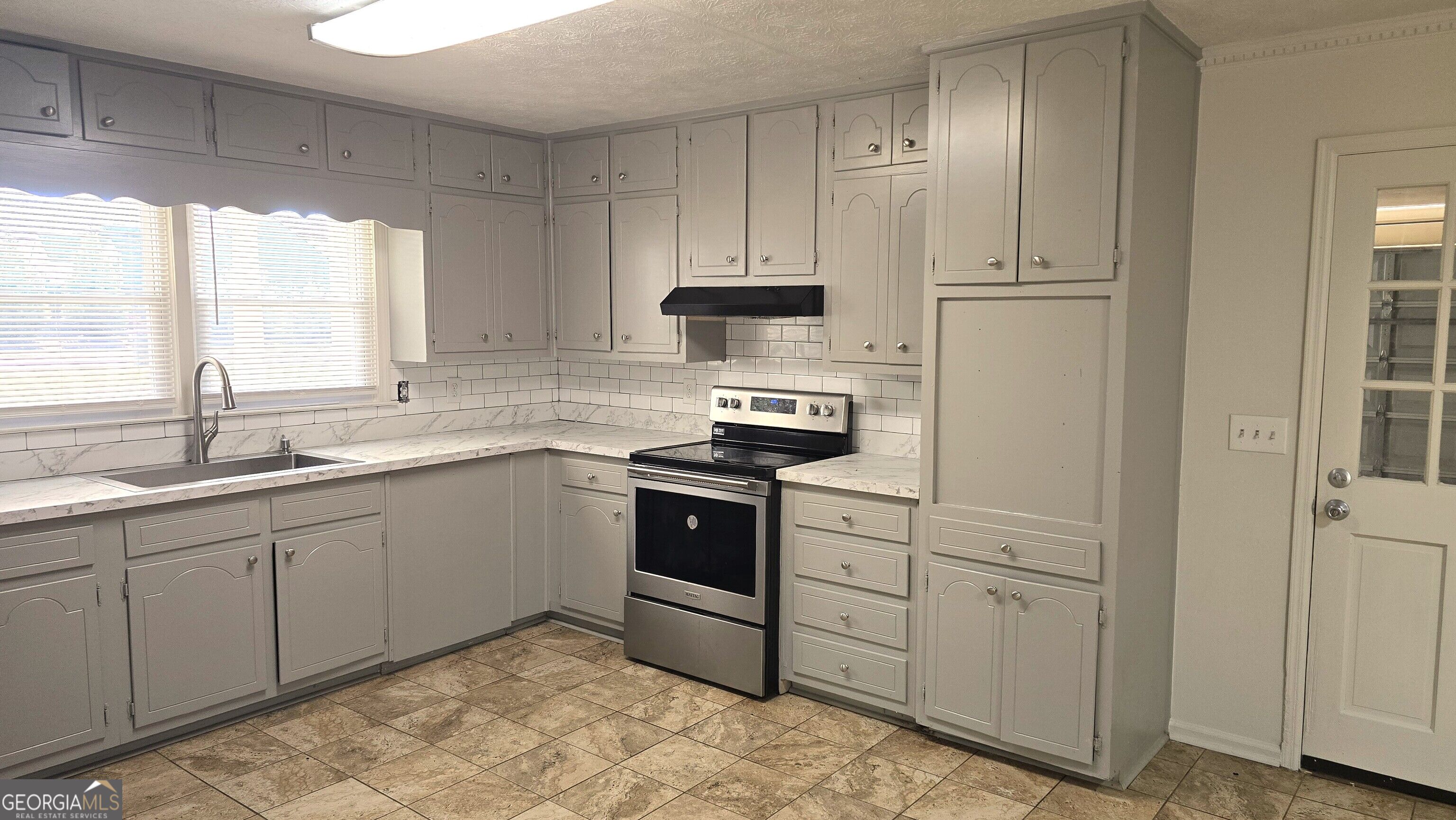 3245 Hamilton Mill Road Property Photo 8