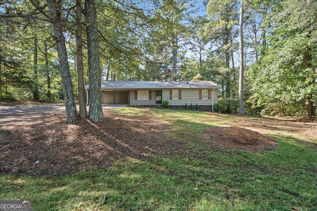 1537 Georgia Avenue S Property Photo 3