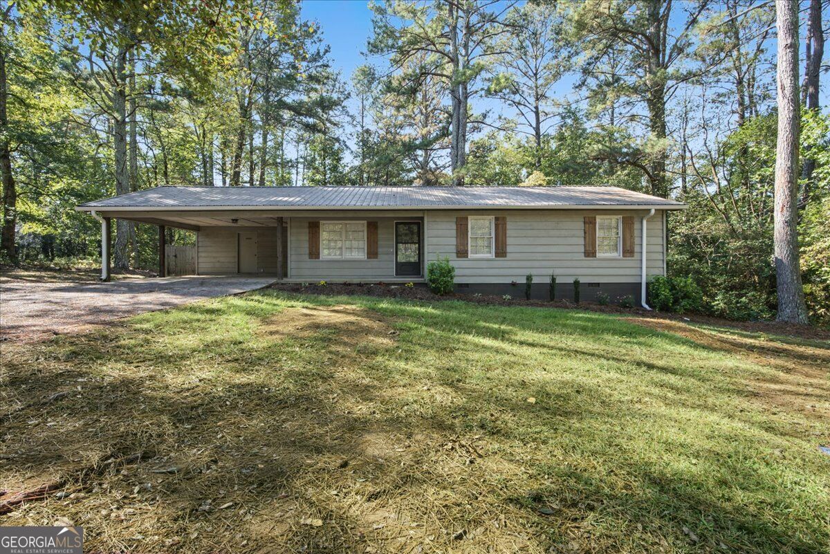 1537 Georgia Avenue S Property Photo 5