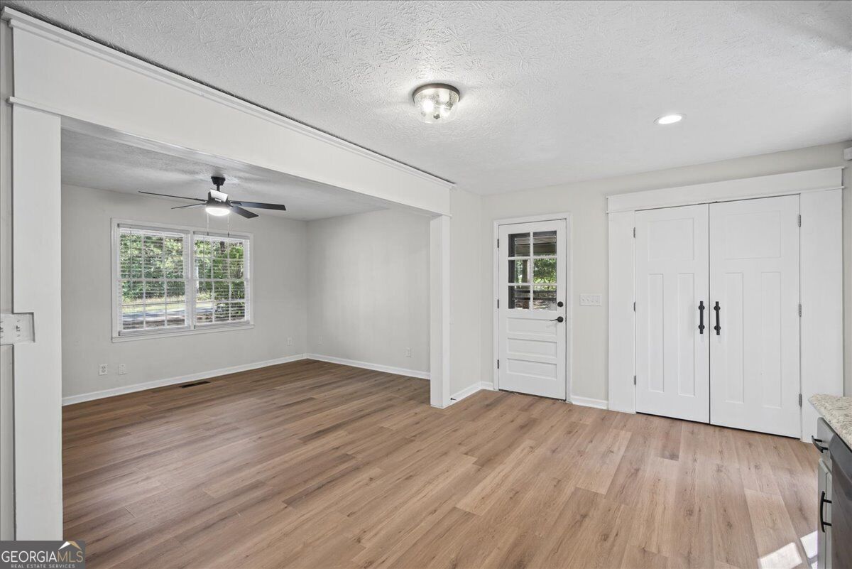 1537 Georgia Avenue S Property Photo 19