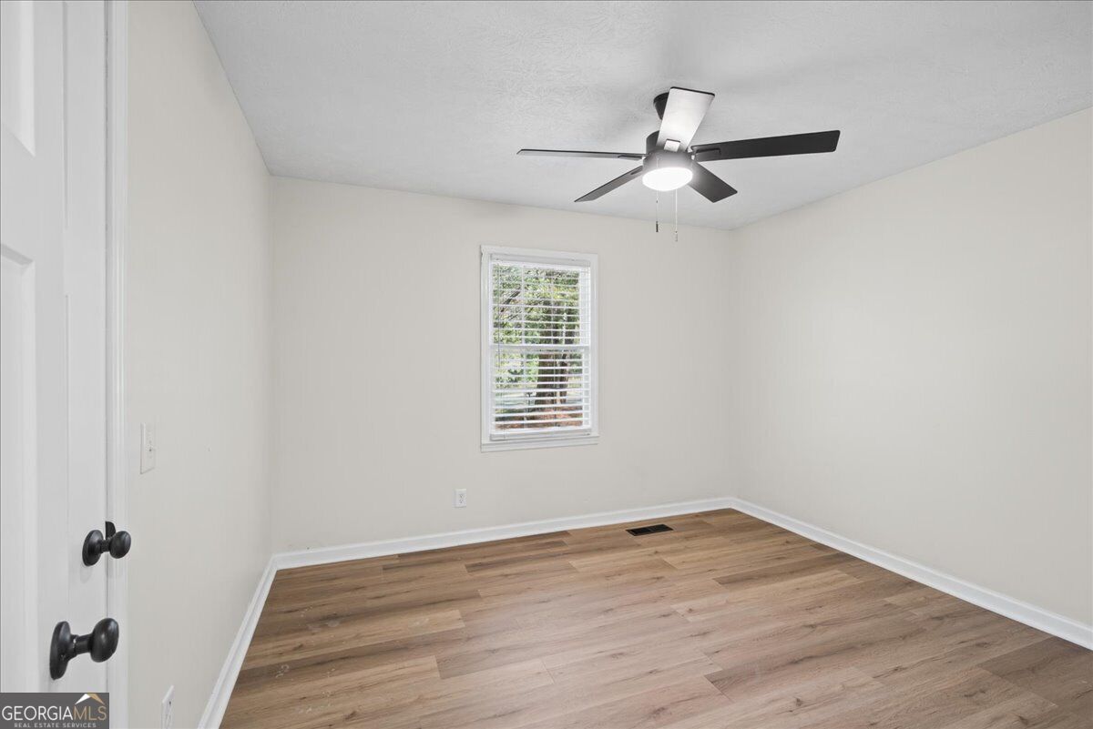 1537 Georgia Avenue S Property Photo 22