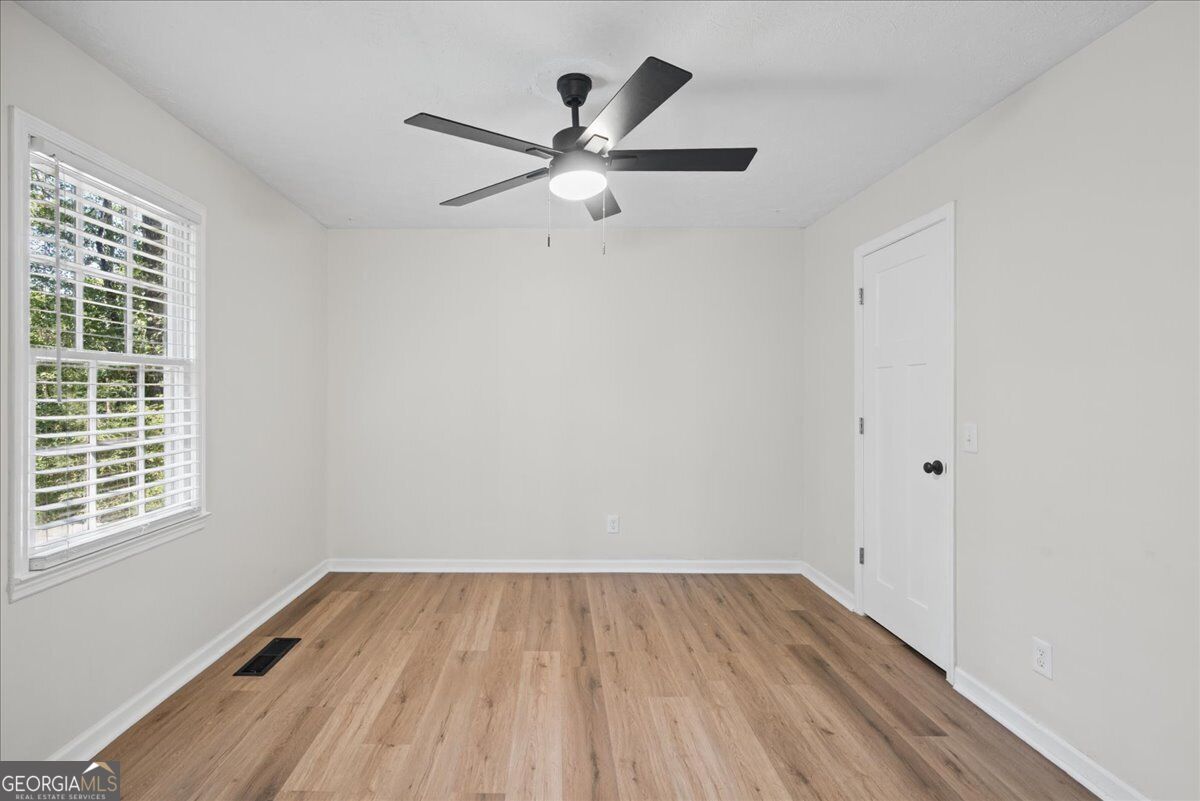 1537 Georgia Avenue S Property Photo 25