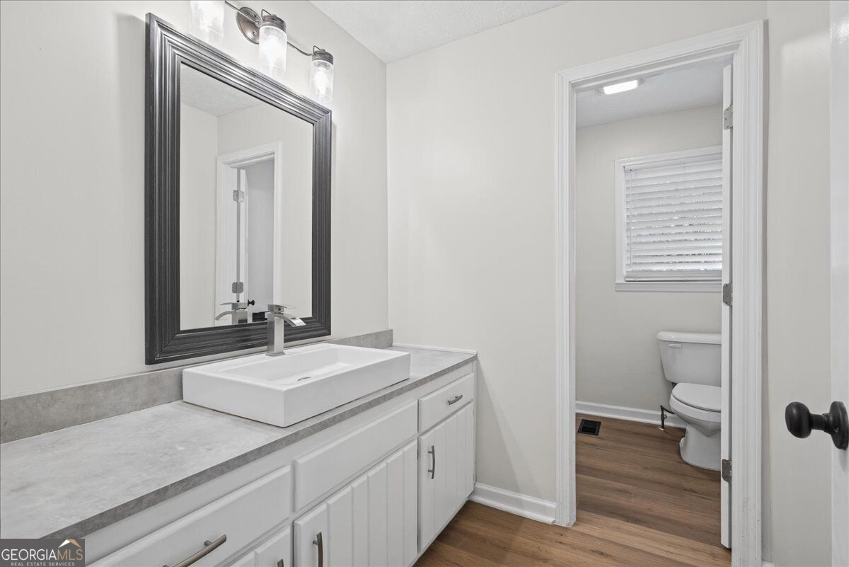 1537 Georgia Avenue S Property Photo 30