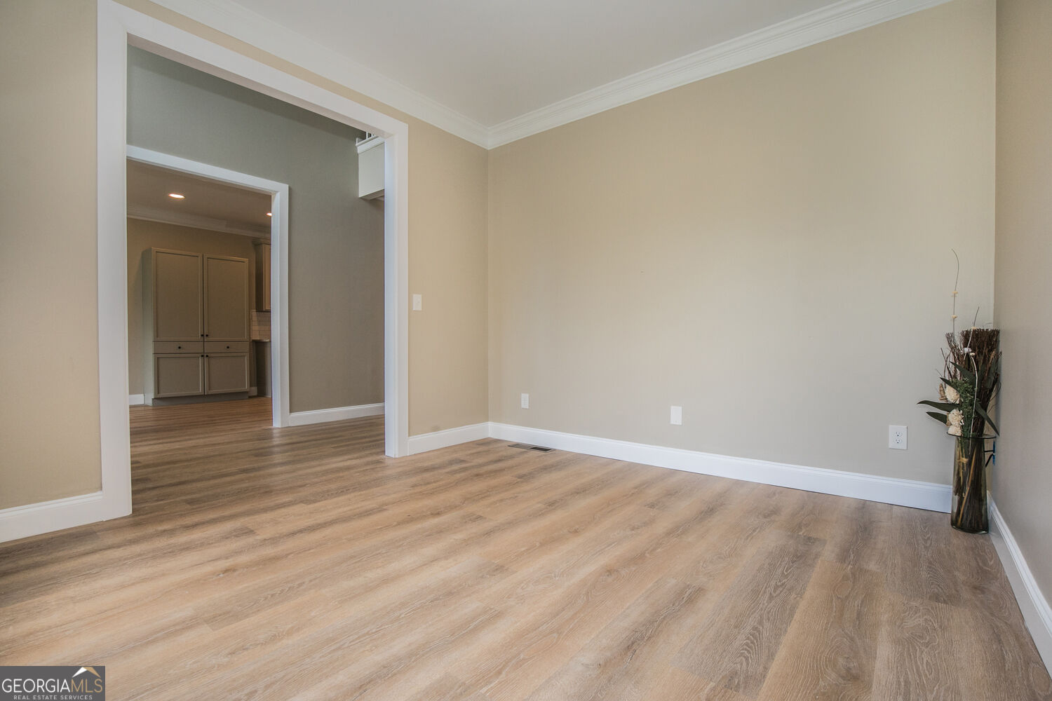 6353 Chestnut Parkway Property Photo 13