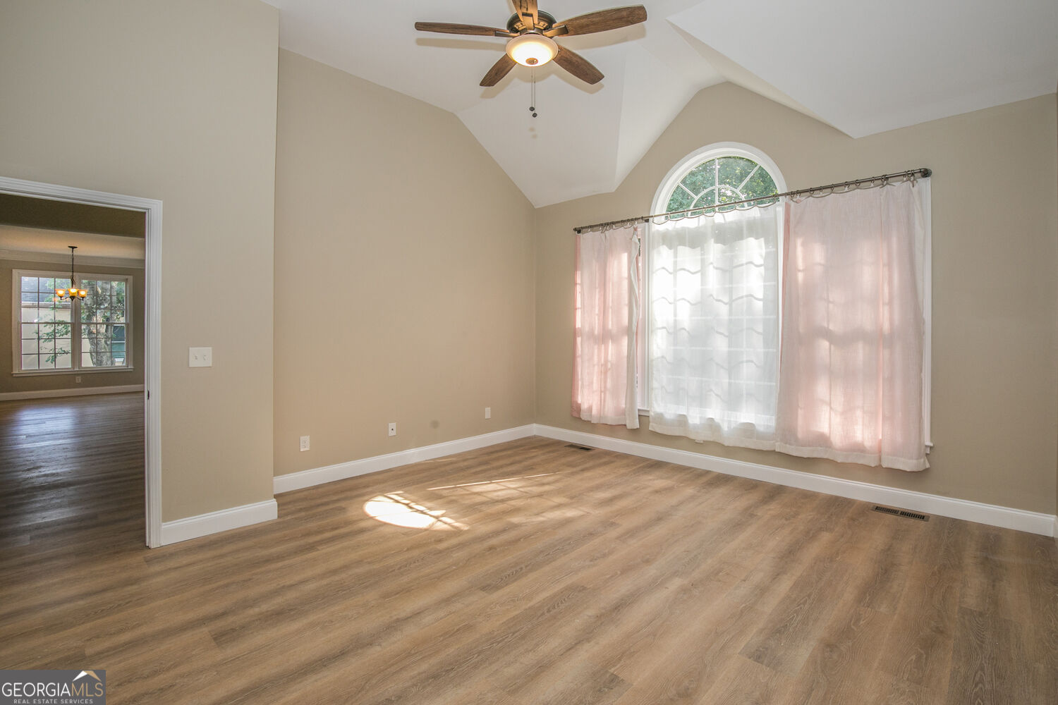 6353 Chestnut Parkway Property Photo 18