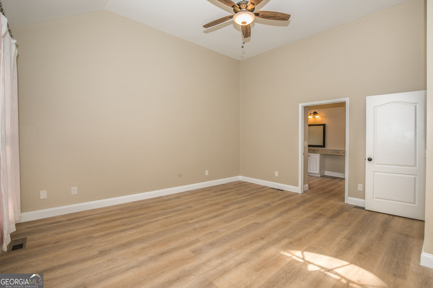 6353 Chestnut Parkway Property Photo 19