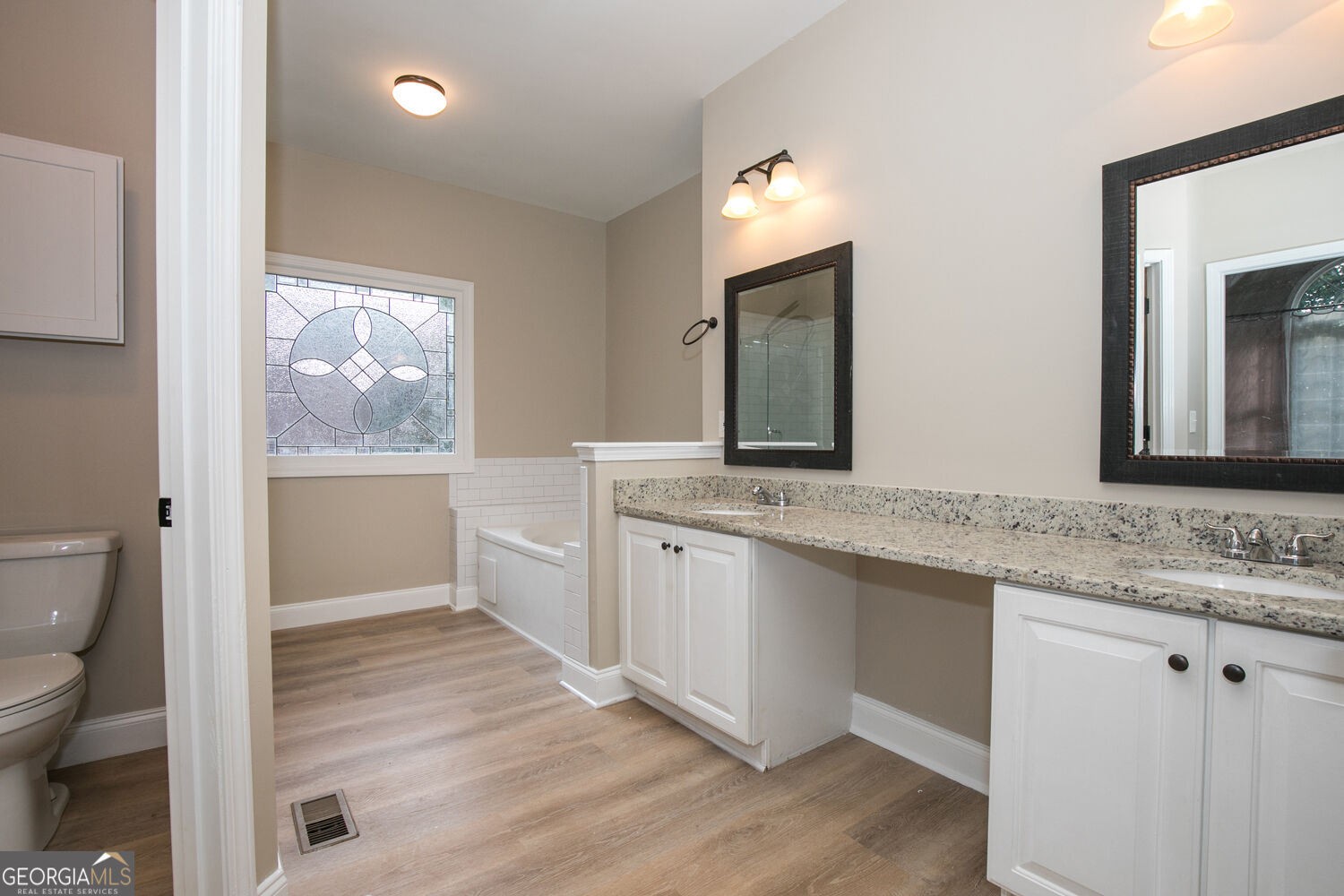 6353 Chestnut Parkway Property Photo 20