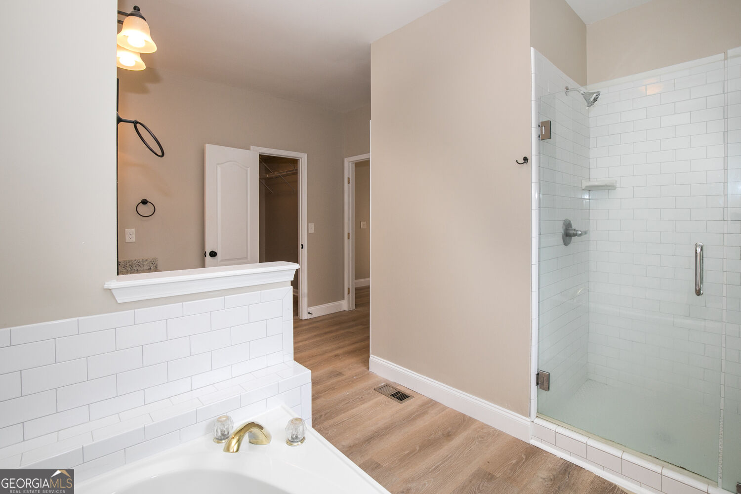 6353 Chestnut Parkway Property Photo 21