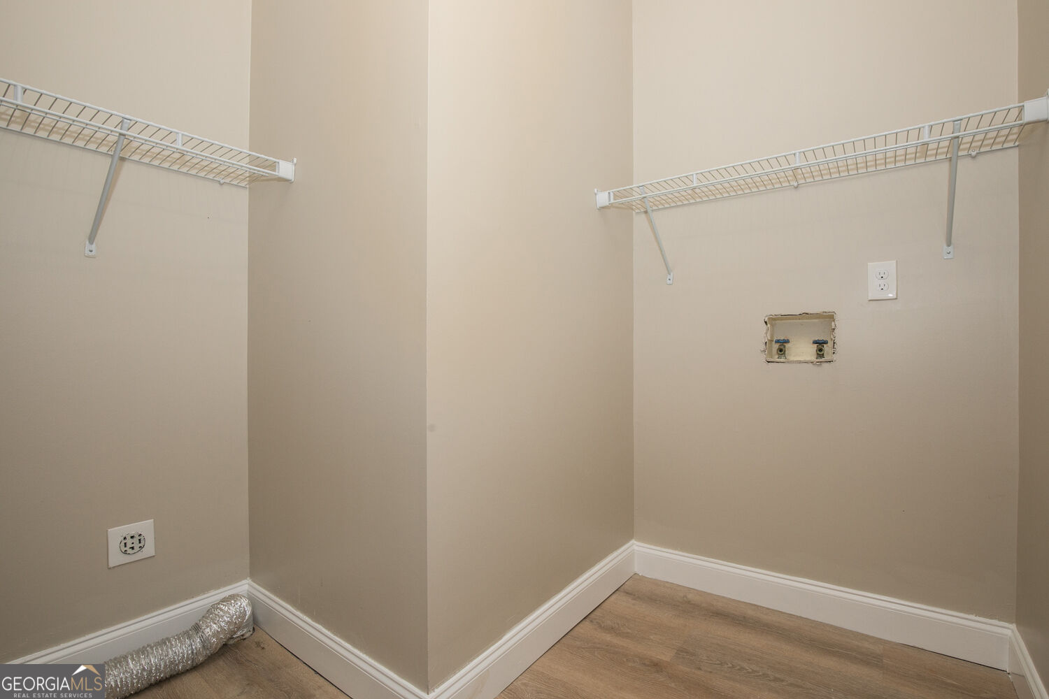 6353 Chestnut Parkway Property Photo 52