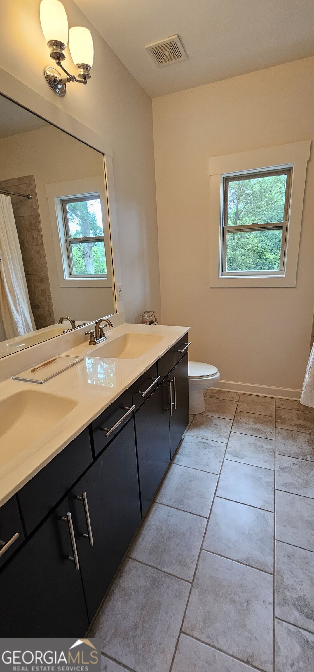 2110 E Roxboro Road Ne Property Photo 23