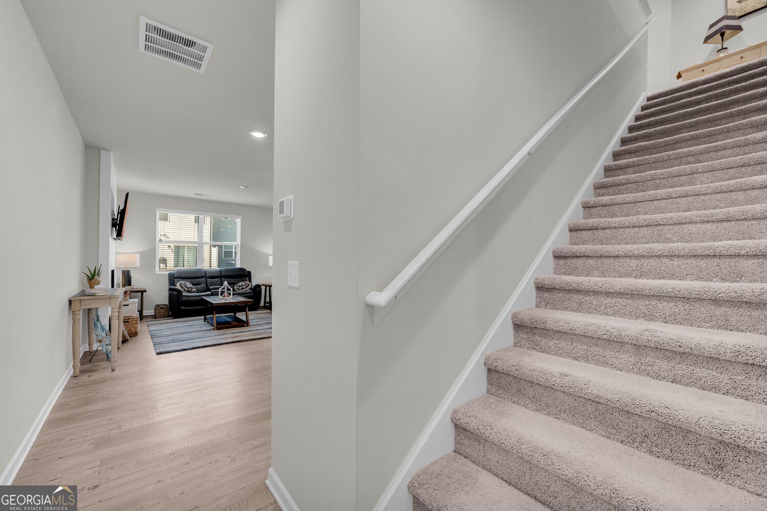 5235 Canberra Drive Property Photo 5