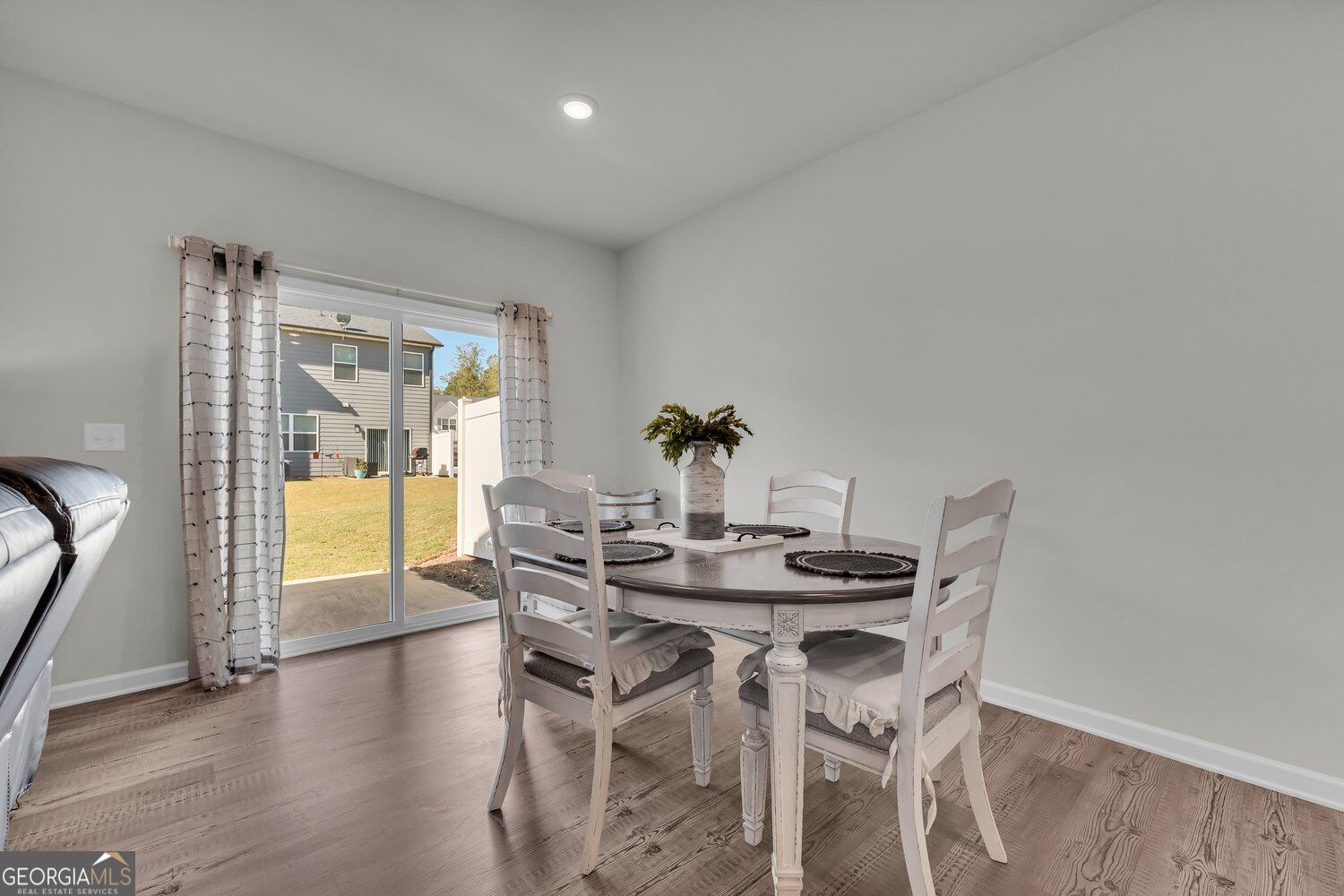 5235 Canberra Drive Property Photo 18