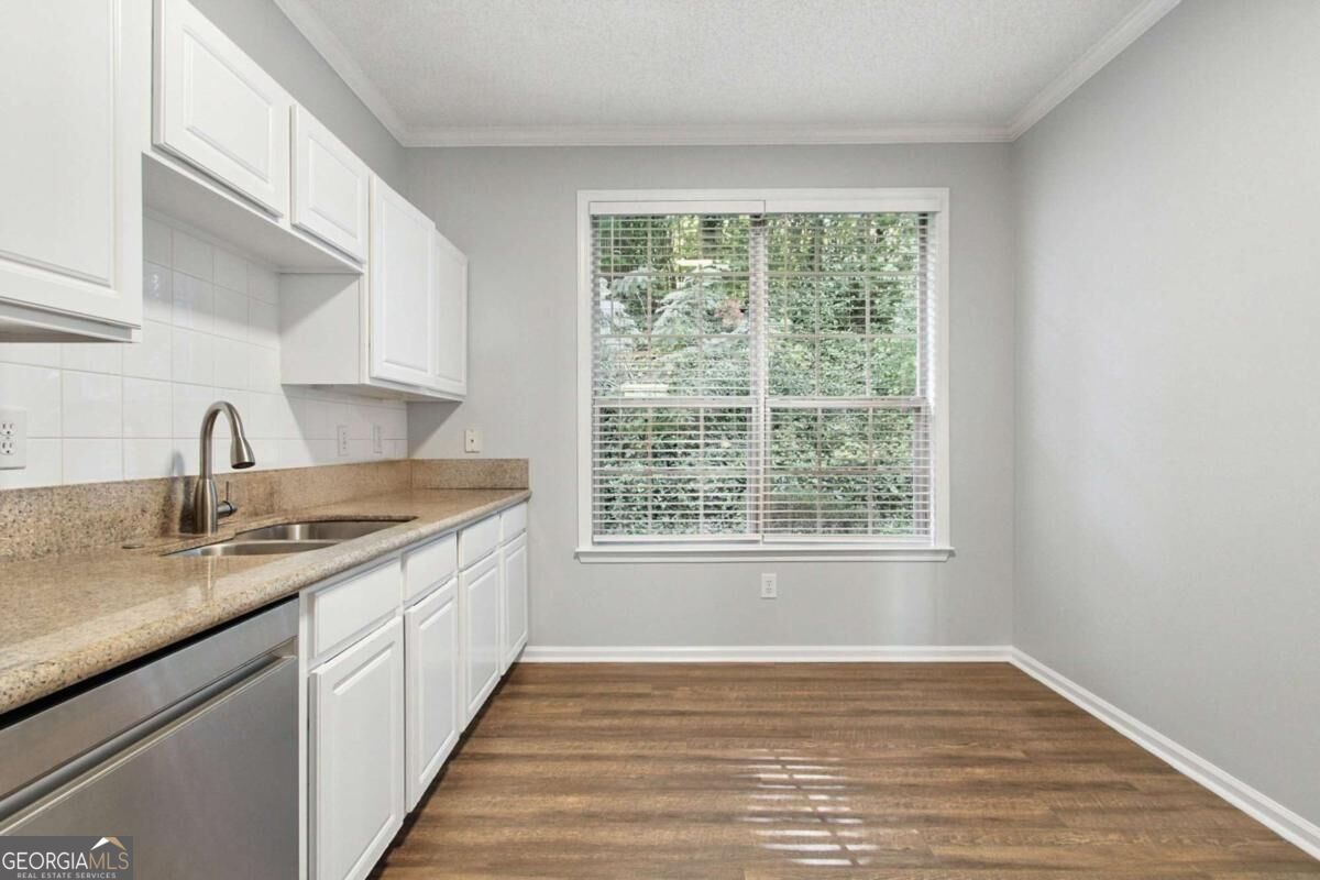 1173 Rhyne Se Property Photo 13