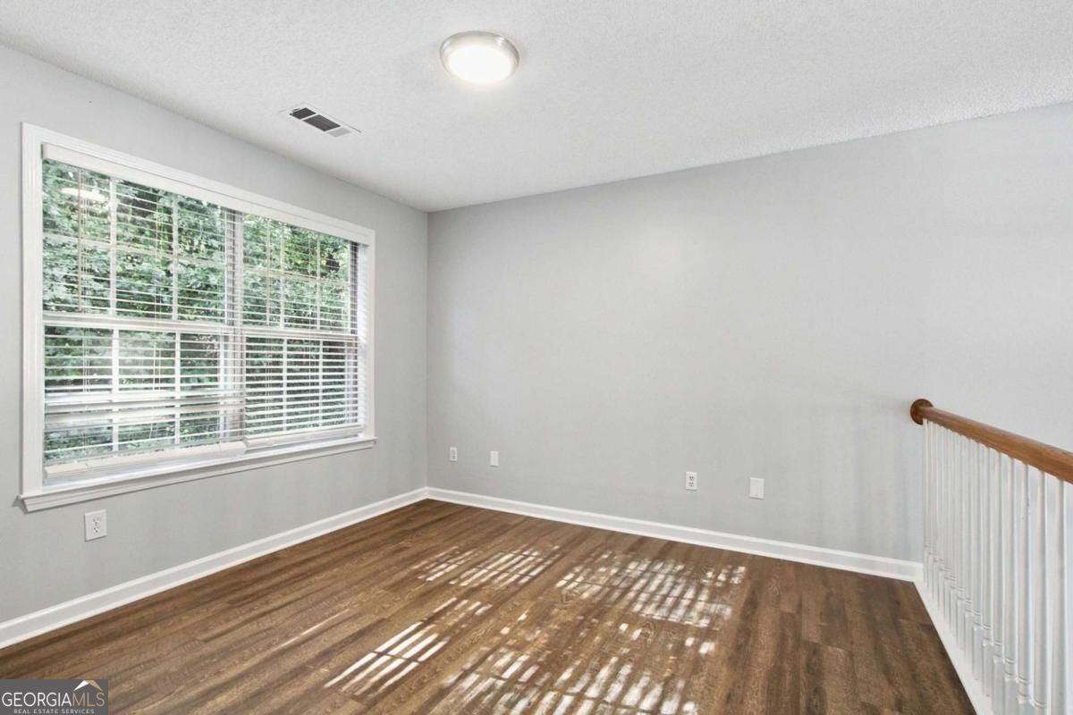 1173 Rhyne Se Property Photo 16