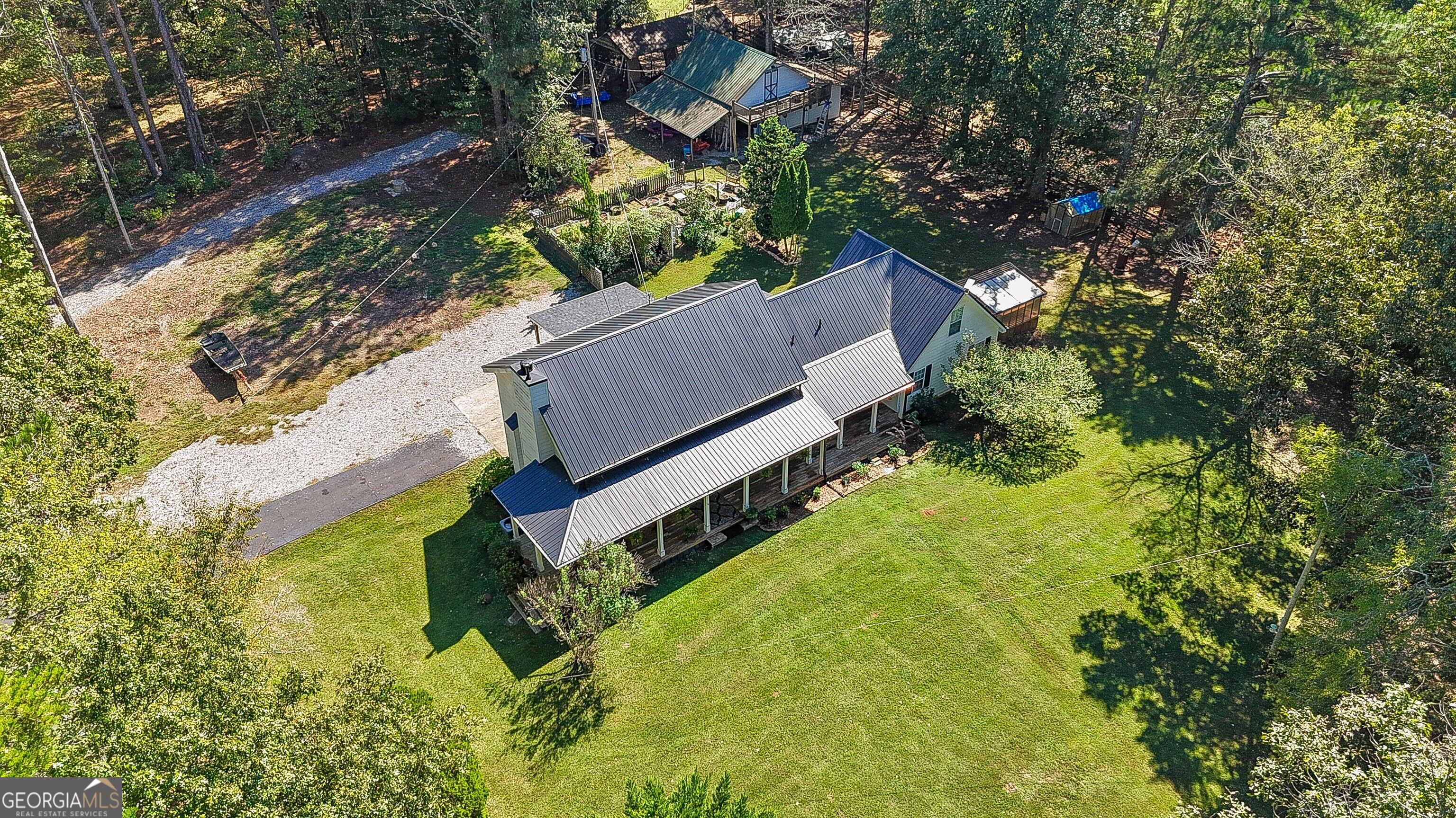 1735 Highway 85 Property Photo 4