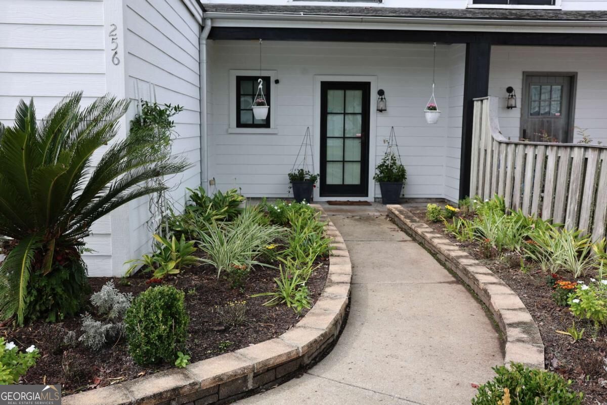 256 Bottlebrush Walk Property Photo 5