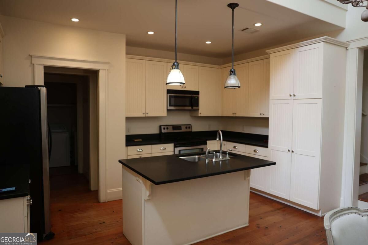 256 Bottlebrush Walk Property Photo 11