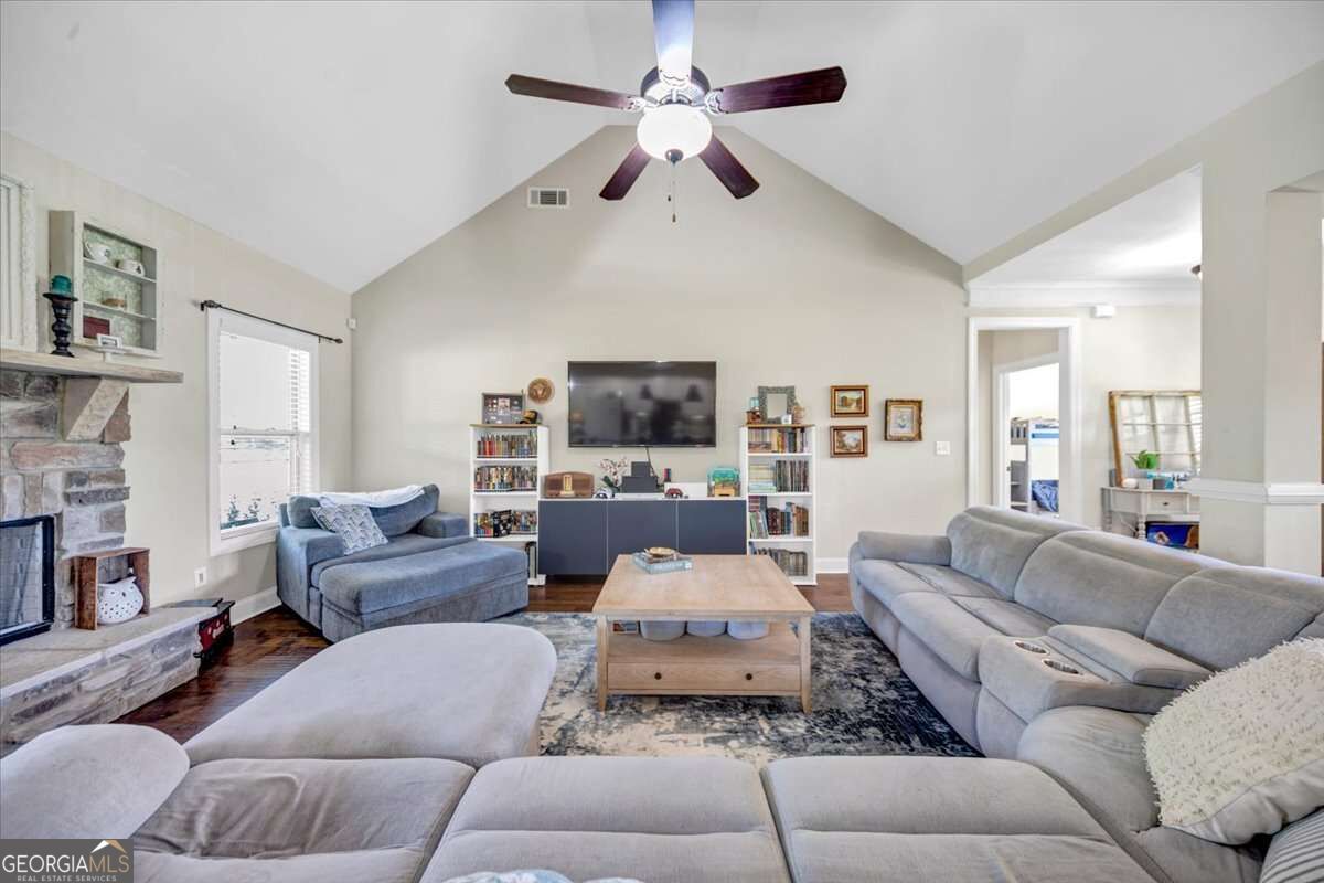 155 Feather Lane Property Photo 7
