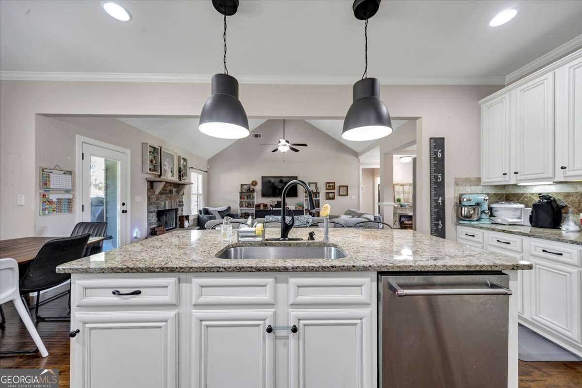 155 Feather Lane Property Photo 13