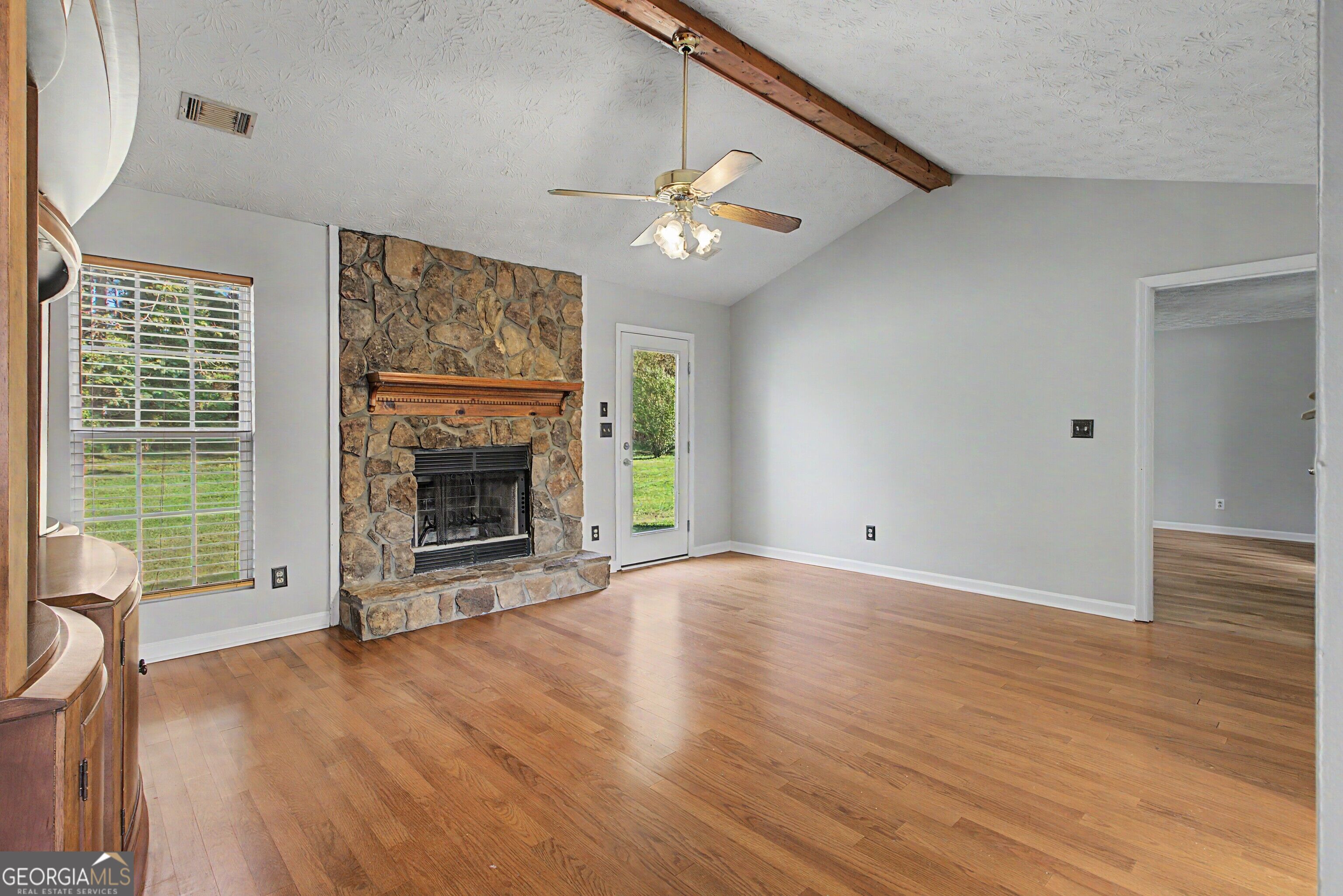 130 Shamrock Way Property Photo 9