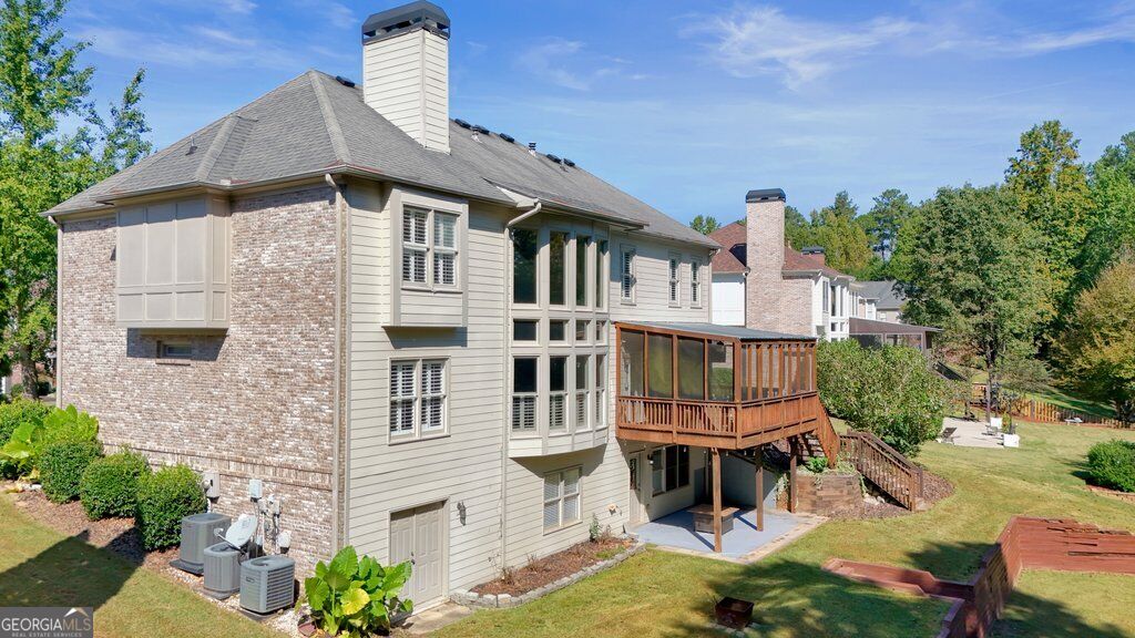 624 Devon Brooke Drive Property Photo 3