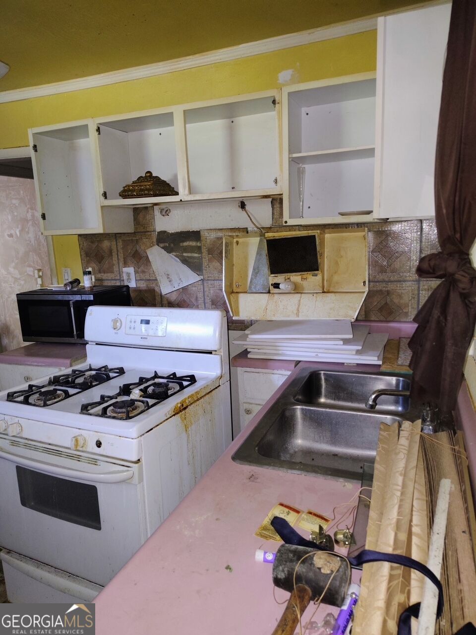 5212 Albert Drive Property Photo 10