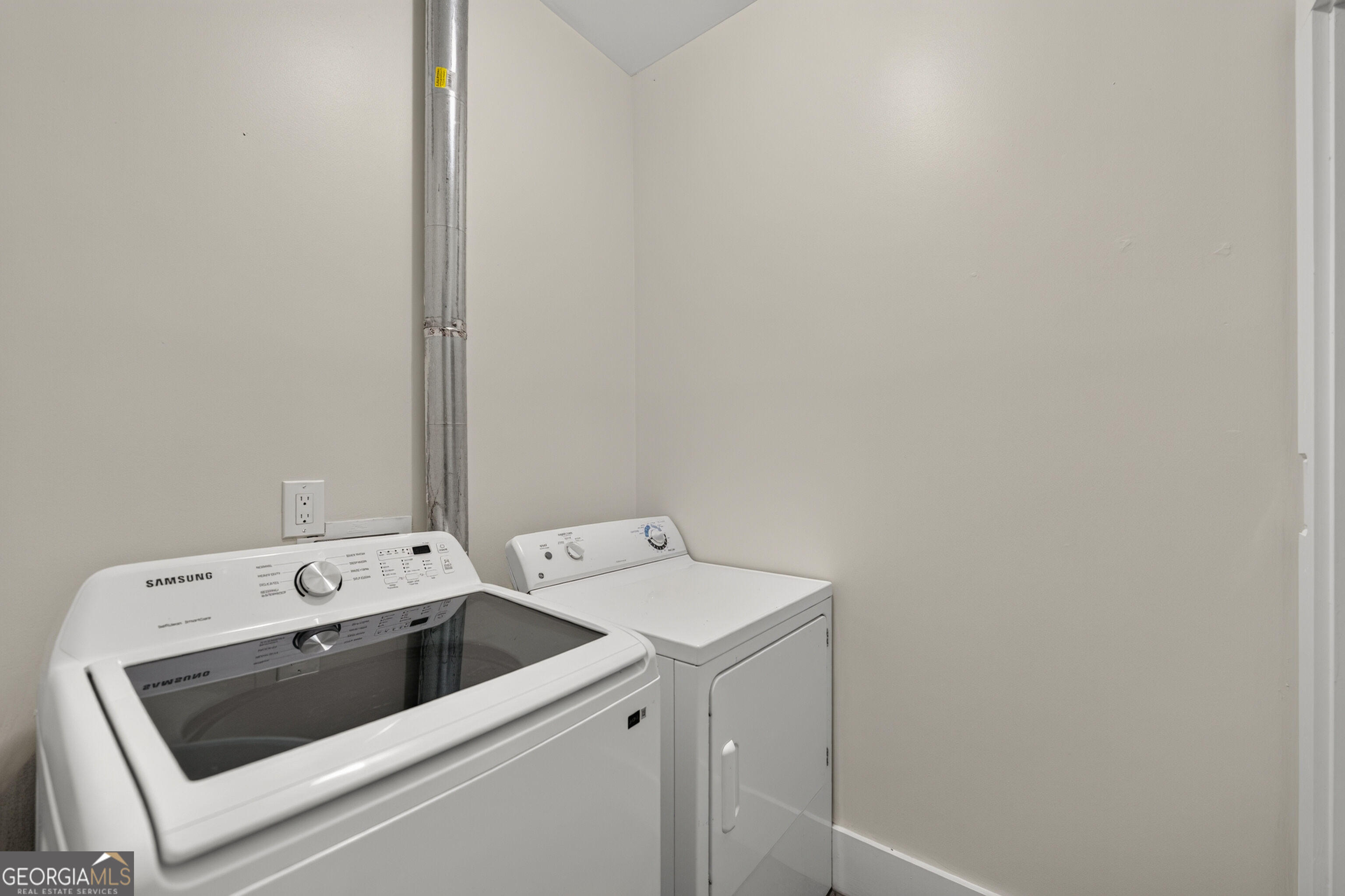 90 Edwin Smith Road Property Photo 31