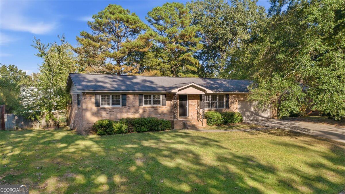 126 Morgan Drive NW