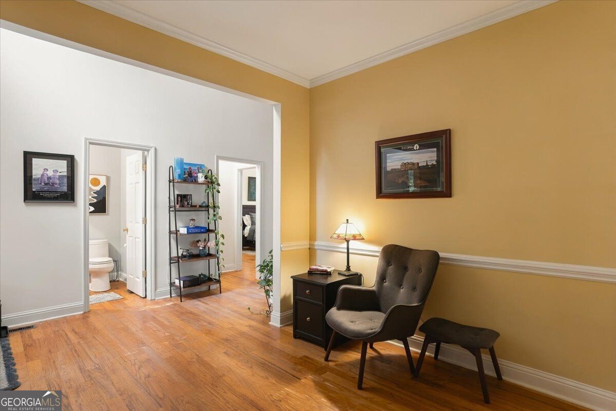 920 Huntcliffe Drive Property Photo 4