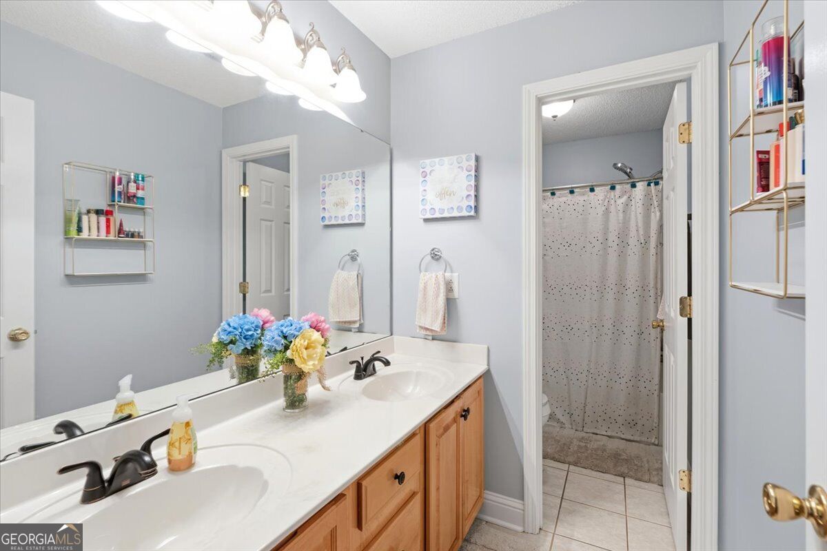 920 Huntcliffe Drive Property Photo 20