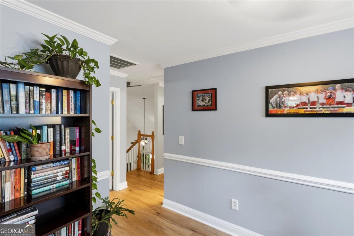 920 Huntcliffe Drive Property Photo 26