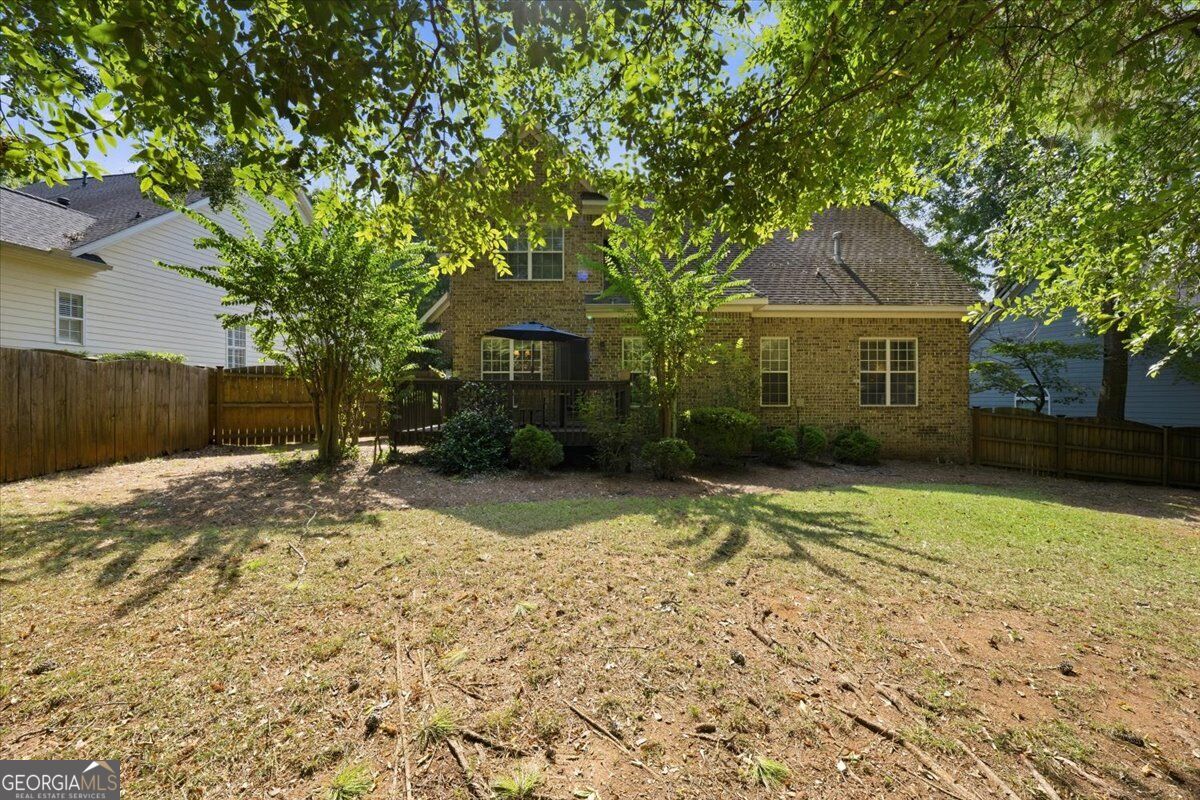 920 Huntcliffe Drive Property Photo 32
