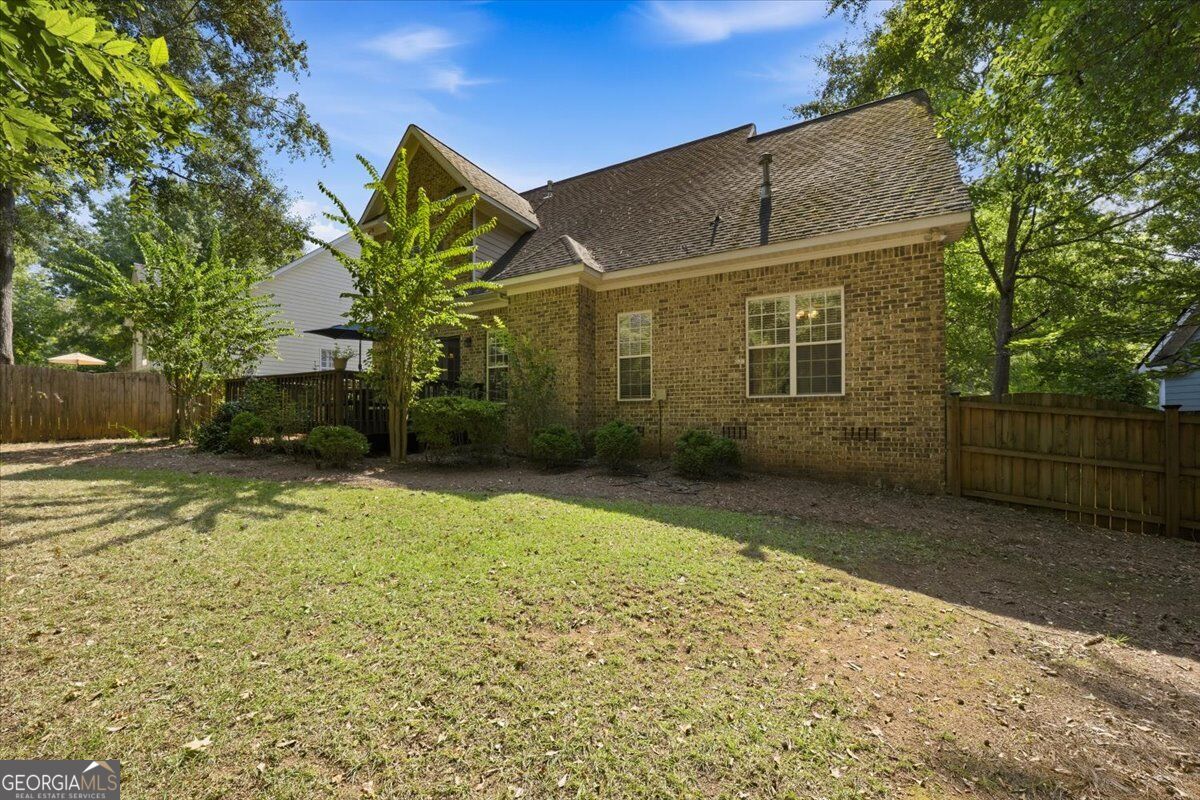 920 Huntcliffe Drive Property Photo 35