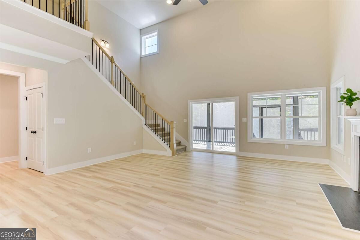 1021 Pointe S Property Photo 18