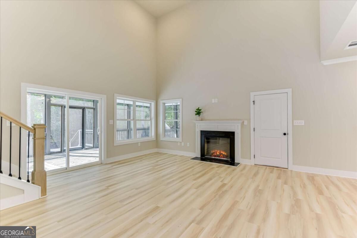 1021 Pointe S Property Photo 19