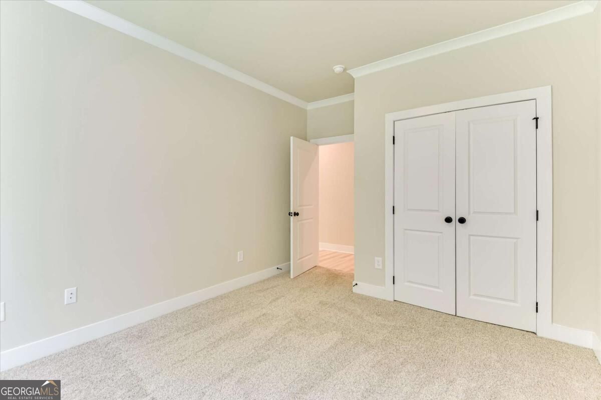 1021 Pointe S Property Photo 26