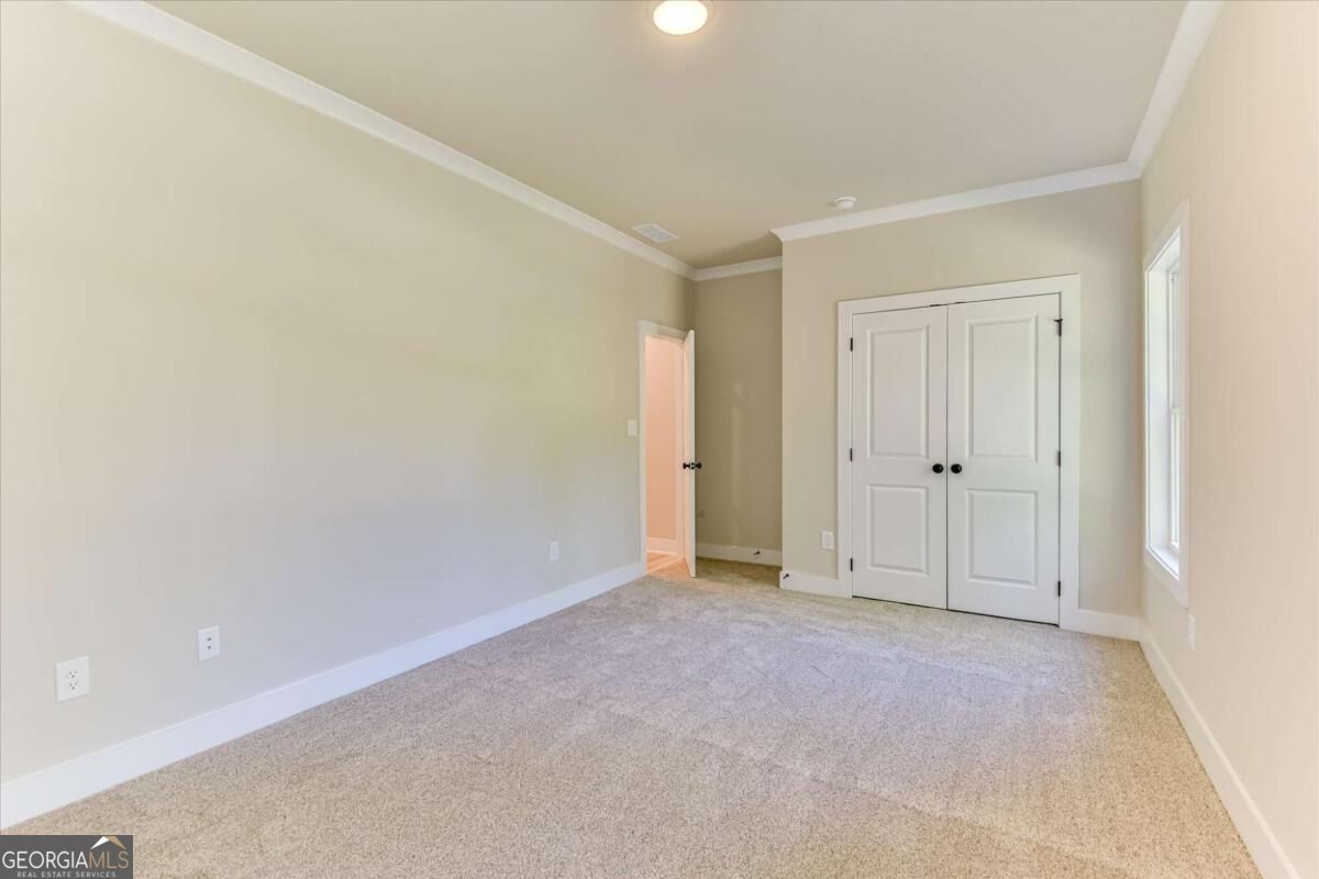 1021 Pointe S Property Photo 29