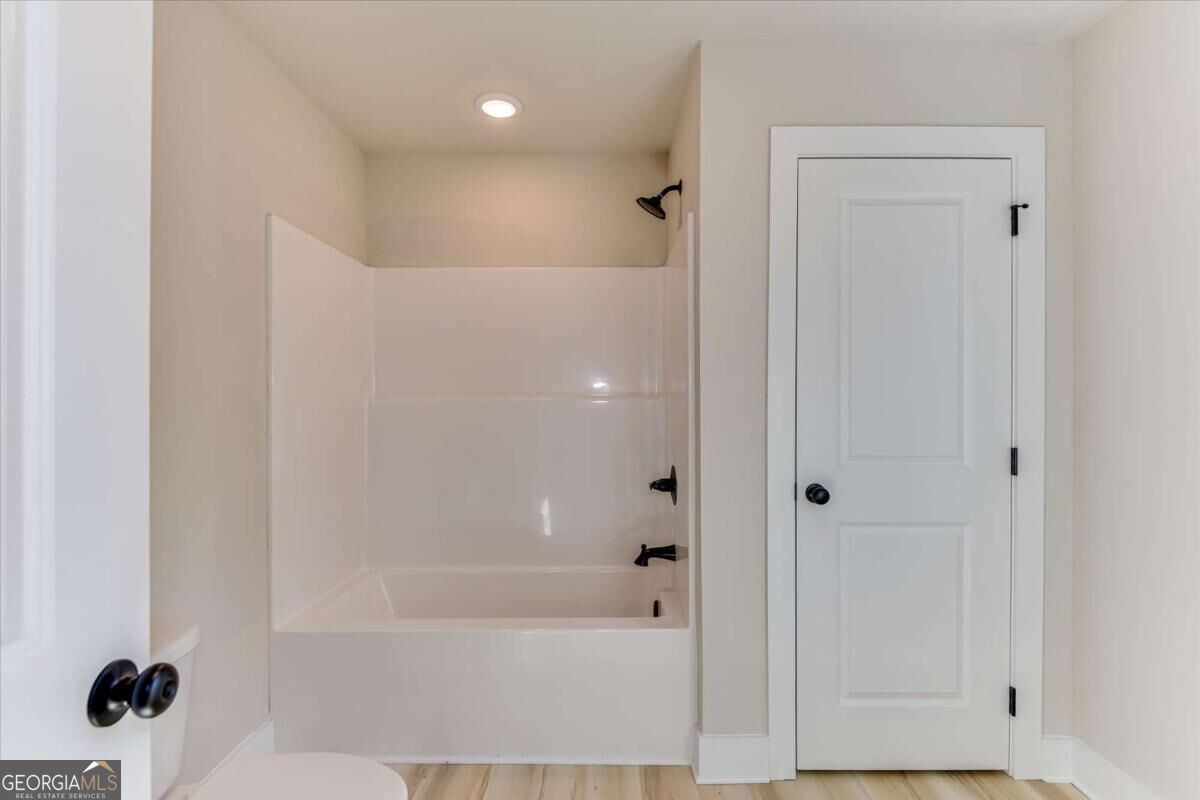 1021 Pointe S Property Photo 37