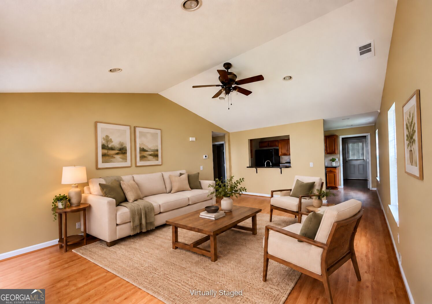 153 Crest Pointe Property Photo 2