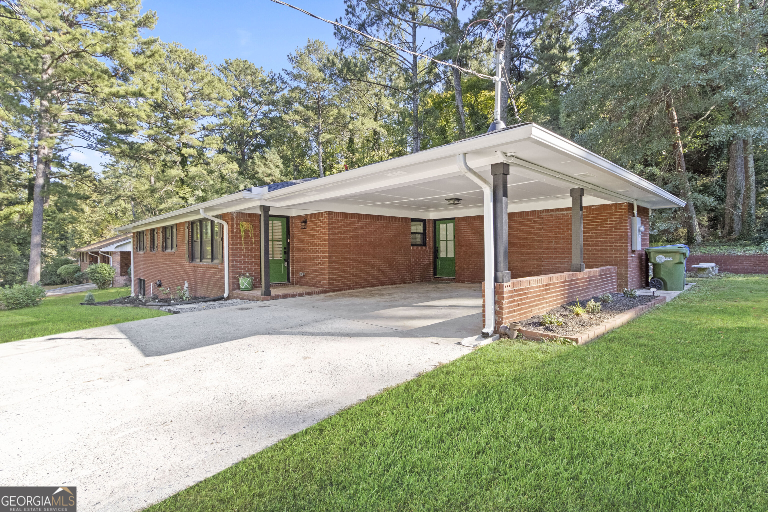 2774 Landrum Drive Sw Property Photo 3