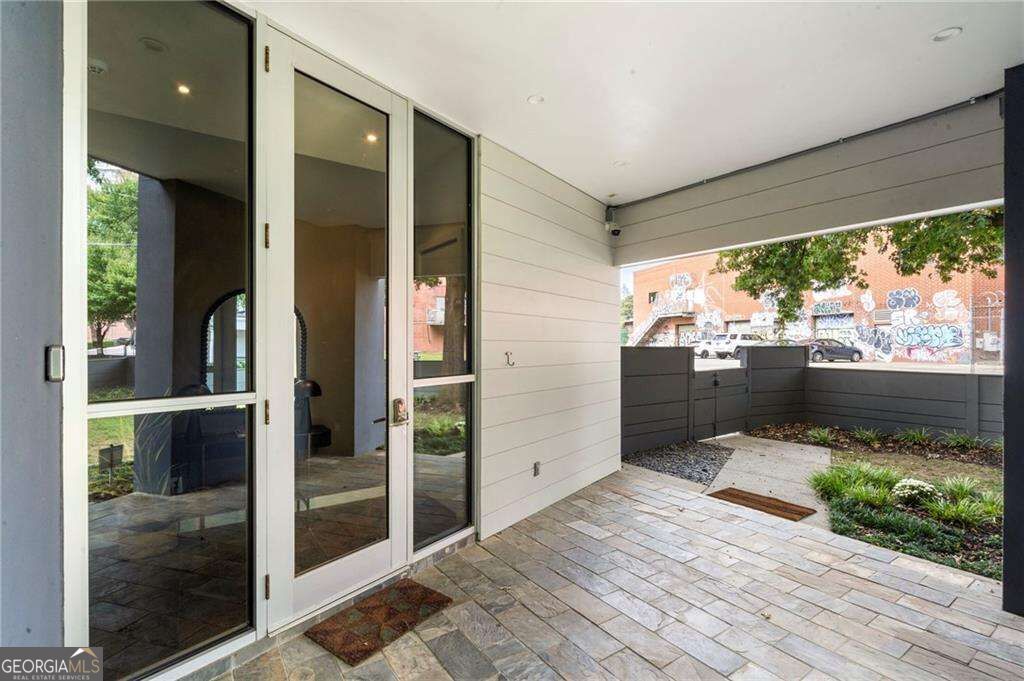 27 Cornelia Street Se Property Photo 2