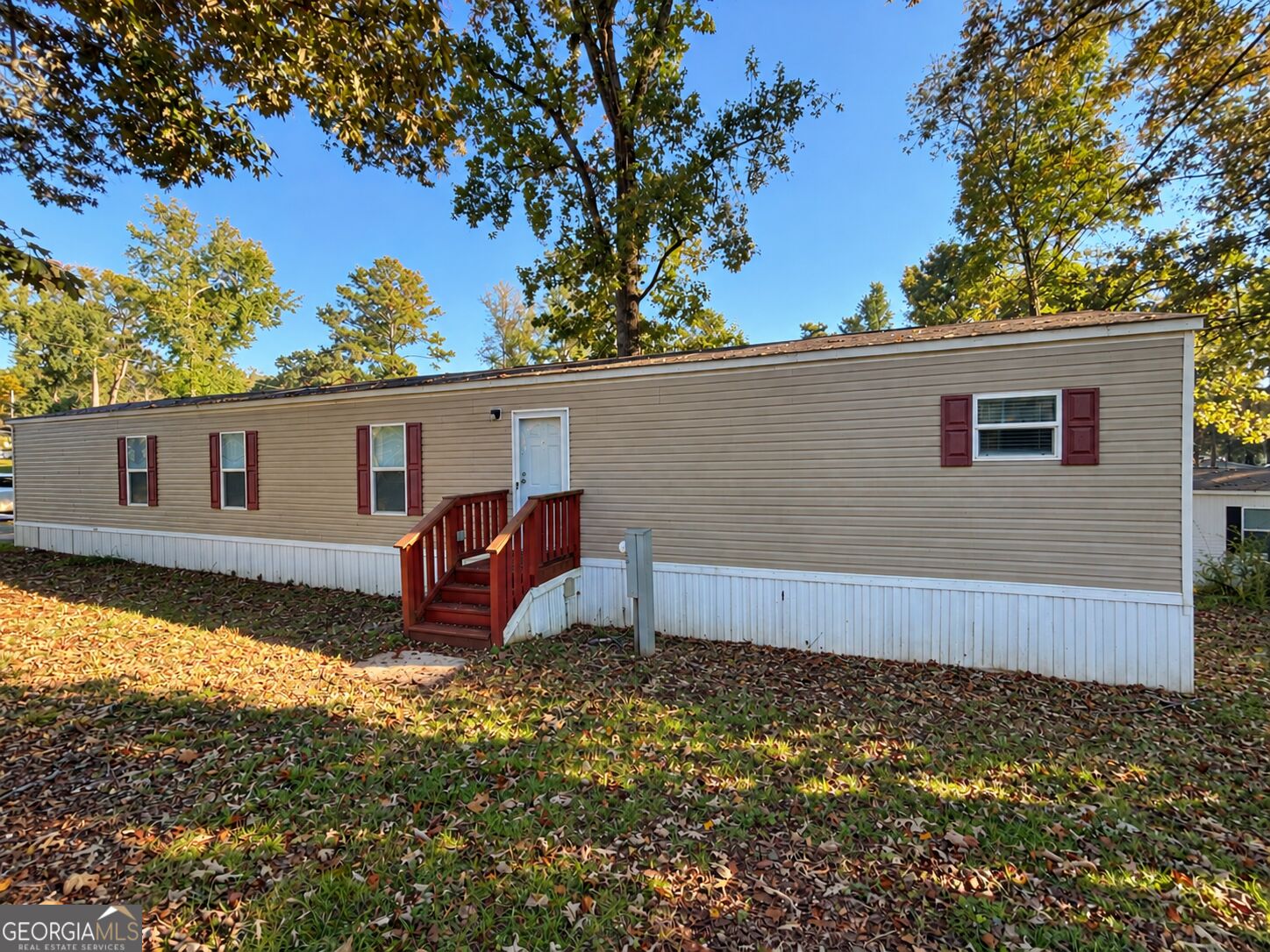 215 Skyline Drive Property Photo 1
