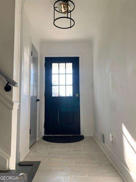 470 Karen Drive Property Photo 3