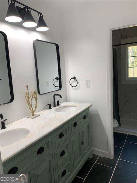 470 Karen Drive Property Photo 7