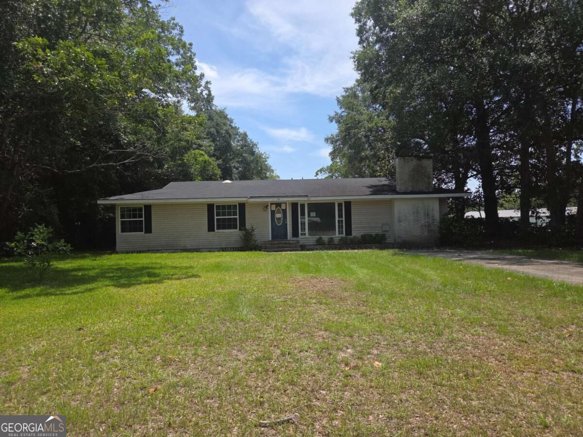 5585 Railroad Avenue Property Photo 1