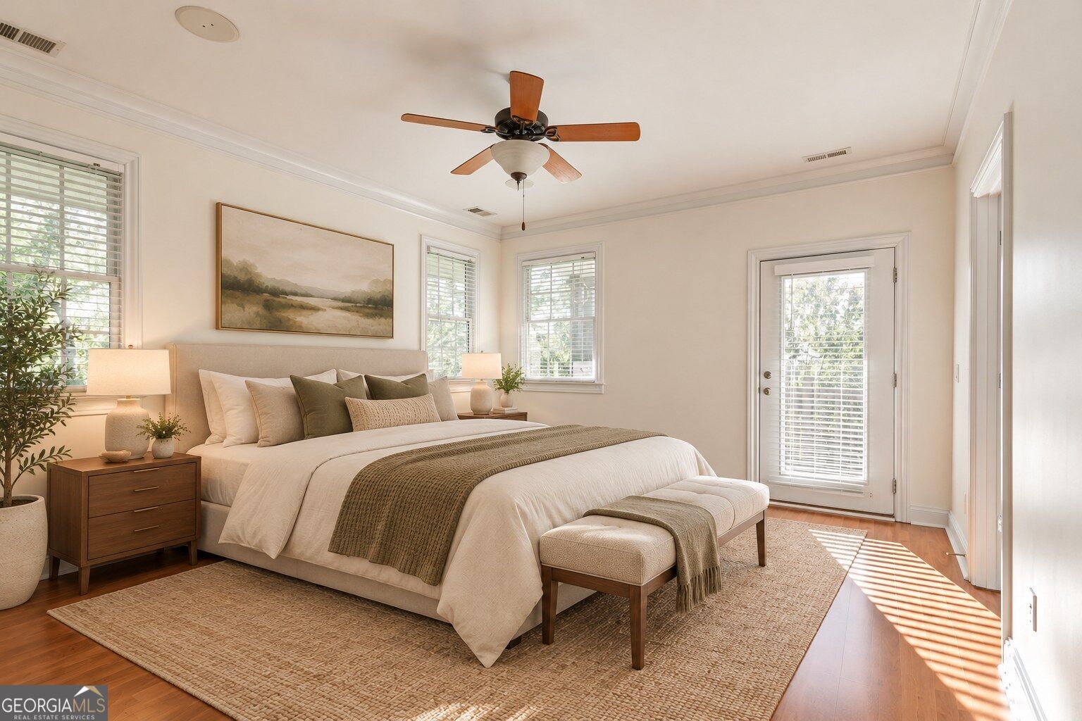 1055 Davis Circle Nw # R Property Photo 17