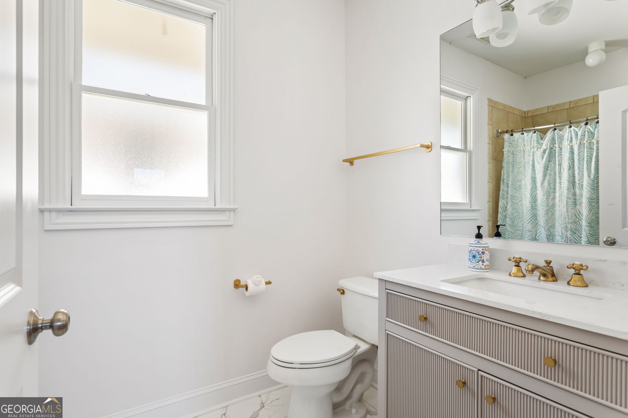 1055 Davis Circle Nw # R Property Photo 22