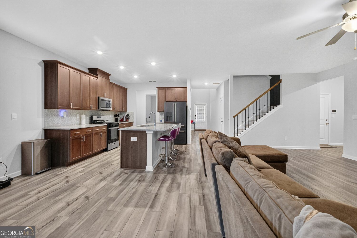 5911 Green Ash Court Property Photo 6
