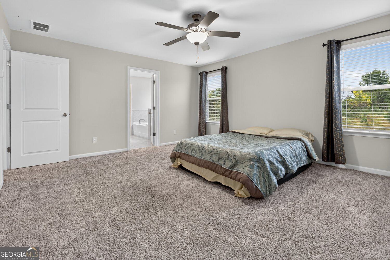5911 Green Ash Court Property Photo 16