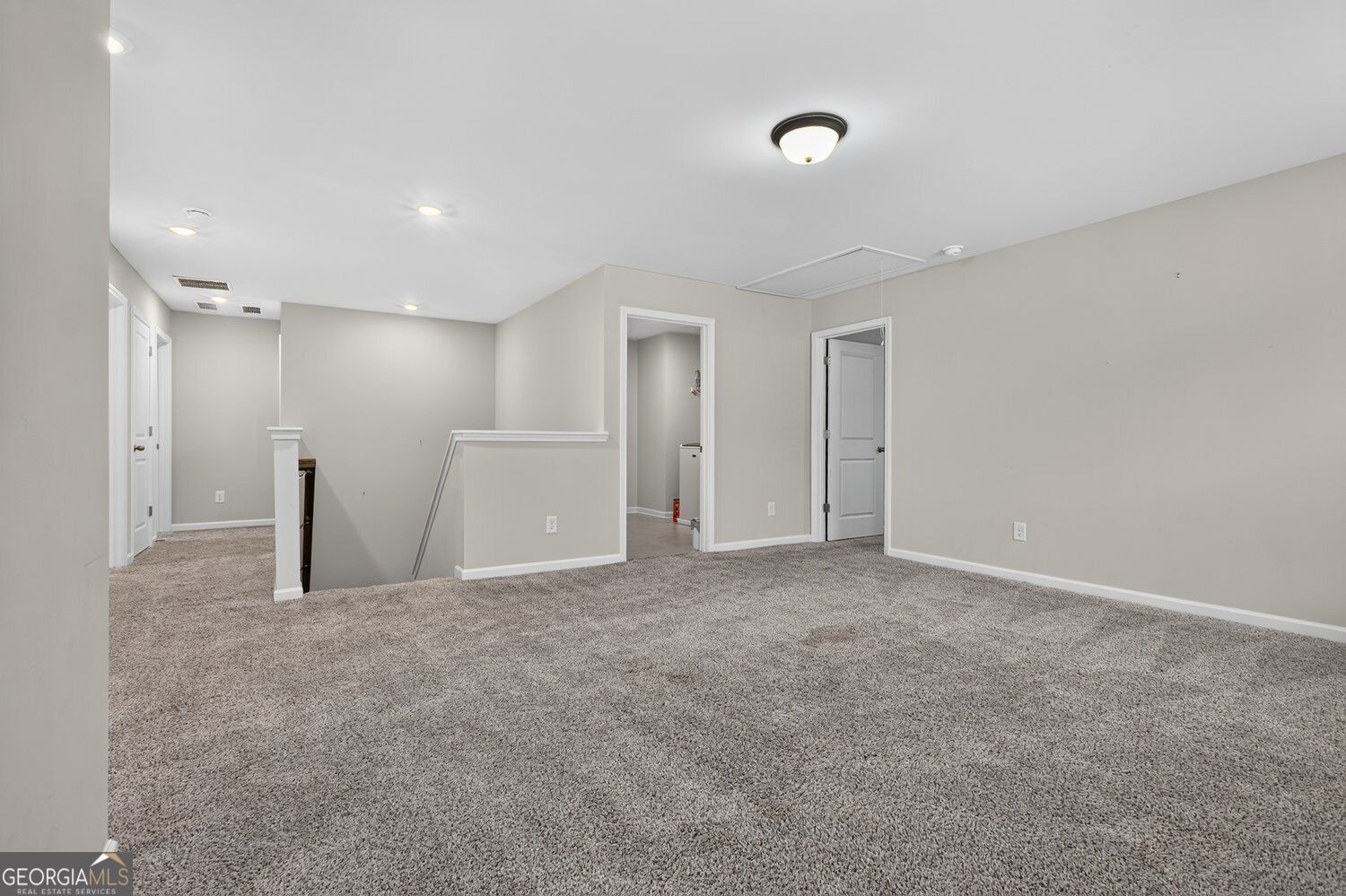 5911 Green Ash Court Property Photo 25
